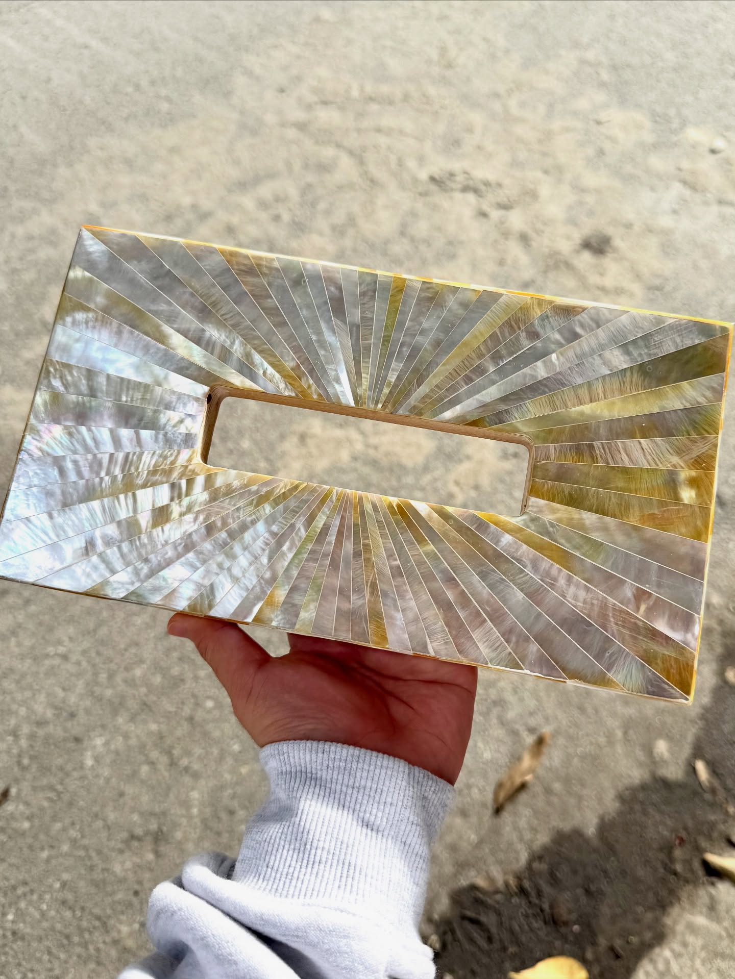 Mother of Pearl Tissue Box Cover – Handmade Shell Inlay Holder, Luxury Tissue Box Case, Elegant Home Decor, Unique Gift Idea